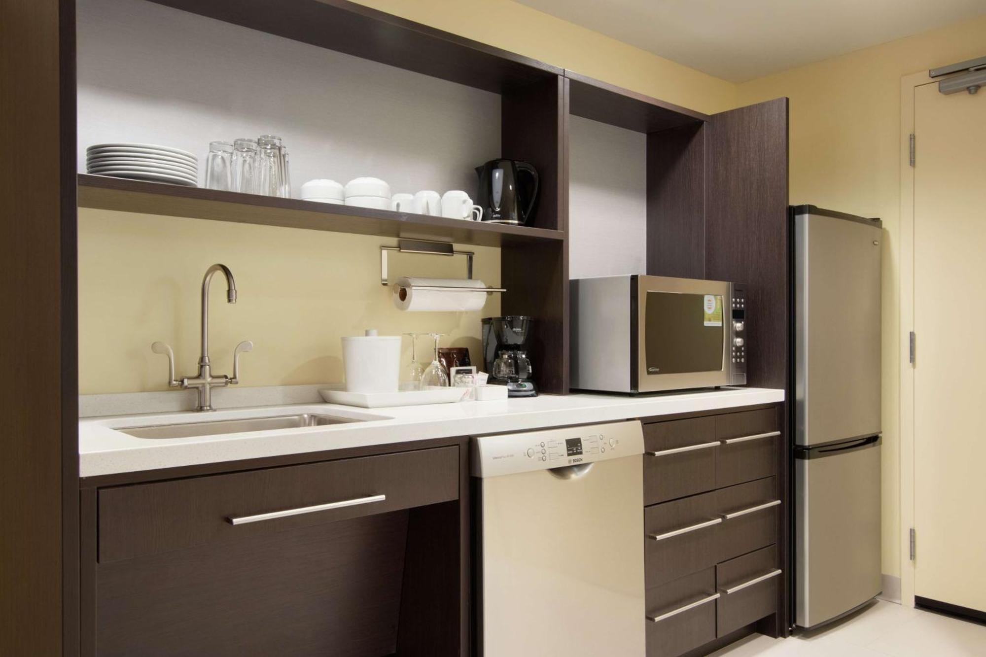 Home2 Suites By Hilton Fort St. John Extérieur photo